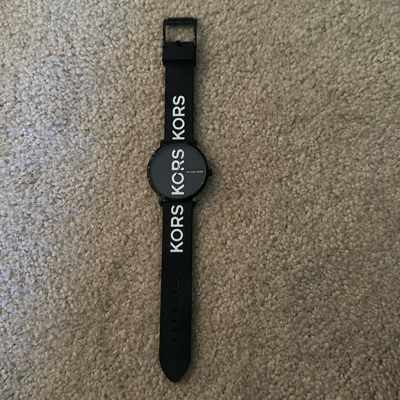 Michael Kors watch - Picture 1 of 2